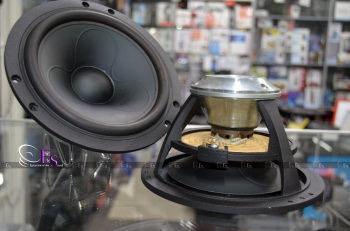 https://epicenterofsound.ru/files/products/2RmoetSUxCE.800x600w.jpg?0b77afc2ba369967384ee3144995d4fa