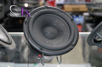 https://epicenterofsound.ru/files/products/_TUOaEu-1T4.800x600w.jpg?1bbdc38a97dae39fd95885614a51f8ee