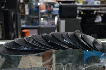 https://epicenterofsound.ru/files/products/rwyiLbRCowk.800x600w.jpg?8d21a344714236afb5c0be489184380b